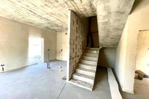 будинок за адресою під осовою, 100