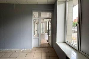 комерційна за адресою Лесі Українки бульв., 34
