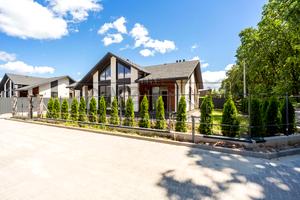 дом по адресу с. Крюковщина, Крюківщина