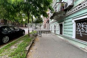 комерційна за адресою Обсерваторна вул., 9