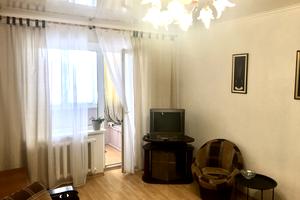 квартира за адресою Володимира Висоцького бульв., 7