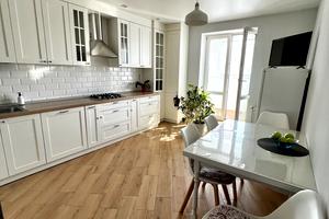 квартира за адресою Михайла Лушпи просп., 5