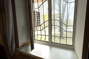 квартира за адресою Високовольтна вул., 10