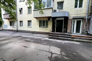 комерційна за адресою Олександра Поля просп. (Кірова), 135