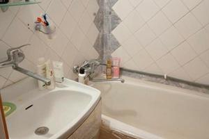 квартира за адресою Євгена Чикаленка вул., 68б