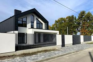 будинок за адресою Незалежності