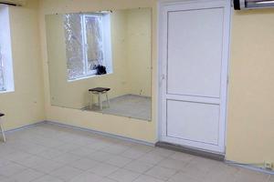 комерційна за адресою Вишнева вул., 1