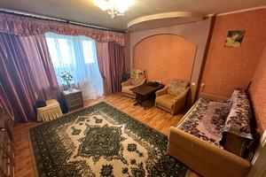 квартира за адресою П'ятницька вул., 49