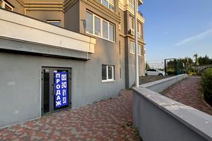 комерційна за адресою Єдності вул., 5