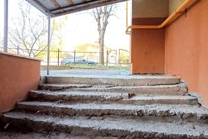 комерційна за адресою вул. Ясна, 7б