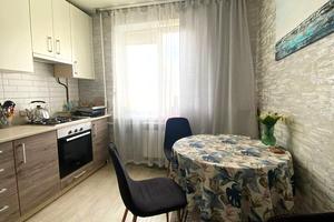 квартира за адресою Михайла Лушпи просп., 14
