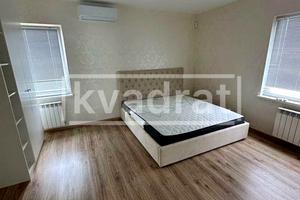 будинок за адресою Центральна вул.