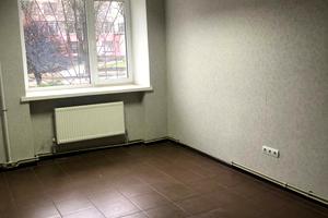 комерційна за адресою Степана Бандери вул. (Чапаєва), 1