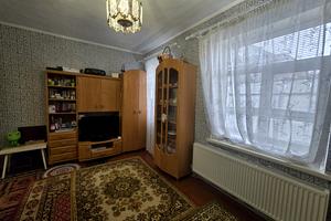 дом по адресу Юрия Бутусова ул. (Панфіловців), 1