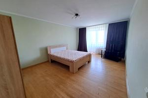 квартира за адресою Уласа Самчука вул. (Молодої Гвардії), 33