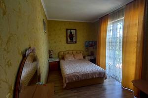 дом по адресу п. Лески, Лузанова