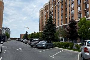 комерційна за адресою Свободи вул., 1-C
