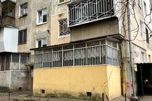 квартира за адресою Космонавтів вул., 42