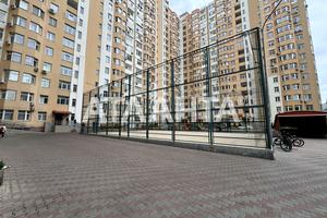 комерційна за адресою Добровольців вул. (Маршала Говорова), 8