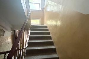 квартира за адресою 10 Квітня вул., 8