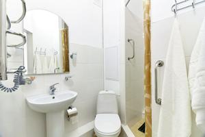 коммерческая по адресу Дипломатична, 4г