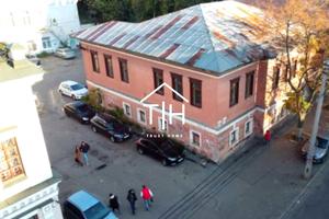 коммерческая по адресу Хорива ул., 19