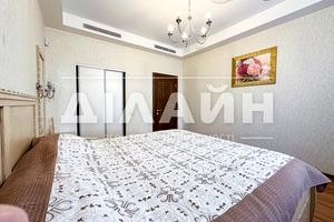 квартира по адресу Розваги ул., 27