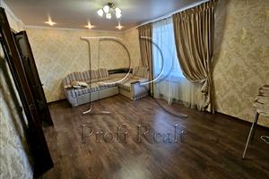 квартира за адресою Симиренка вул., 1-Г