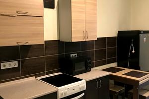 квартира за адресою Сім'ї Кульженків вул. (Петра Дегтяренка), 35