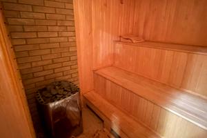 будинок за адресою Квітнева вул., 14
