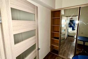 комерційна за адресою Університетська вул., 2-Ю