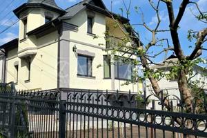 будинок за адресою Садова