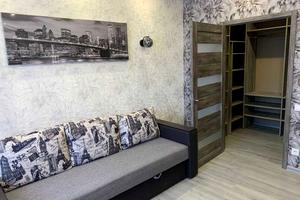 квартира за адресою Академіка Корольова вул., 2