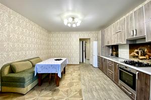 квартира по адресу Праведників Світу, 45а