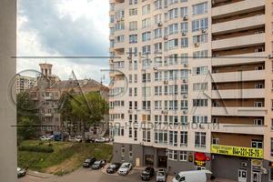 коммерческая по адресу Голосеевская ул., 42