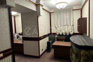 комерційна за адресою Костельна вул., 6