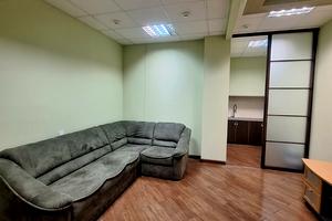 комерційна за адресою Саксаганського вул., 121