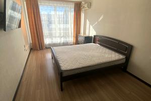 квартира за адресою Івана Миколайчука вул. (Серафимовича), 5