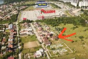будинок за адресою смт. Мала Данилівка, вул. Харківського метрополітену, 18