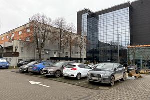 комерційна за адресою Садова вул., 2а/1
