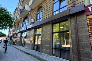 комерційна за адресою Залізнична вул., 49