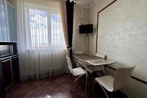квартира за адресою Тополина, 2
