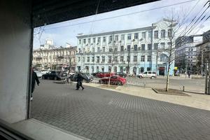 коммерческая по адресу Большая Васильковская ул. (Красноармейская), 84