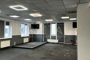 комерційна за адресою Фізкультури вул., 28