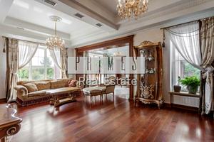 будинок за адресою Володимирська вул., 8