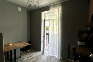 квартира за адресою Мостобудівників вул., 4