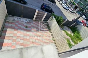 будинок за адресою Українська вул., 80/1
