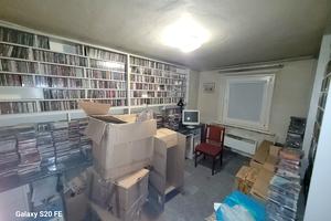 комерційна за адресою Київська вул., 10