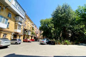 квартира по адресу Утёсова ул., 13