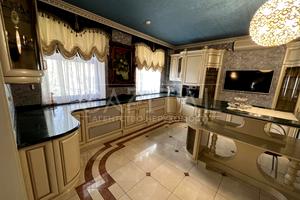комерційна за адресою Євгена Чикаленка вул. (Пушкінська), 32В